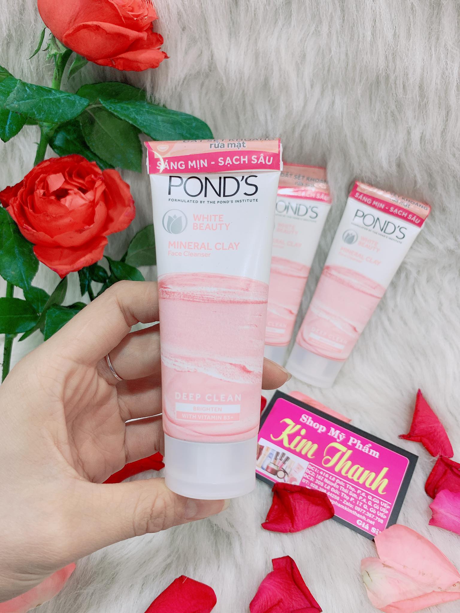 Sữa rửa mặt pond's đất sét khoáng sạch sâu sáng mịn 40g