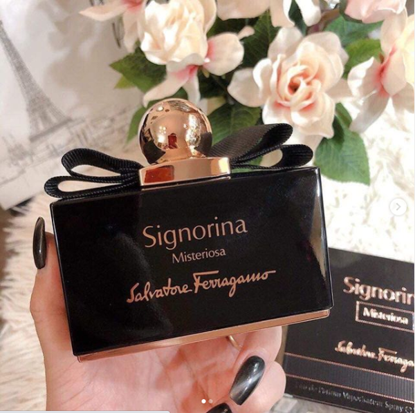 Mẫu Nước Hoa Signorina Misteriosa EDP Gợi Cảm và Sang Trọng