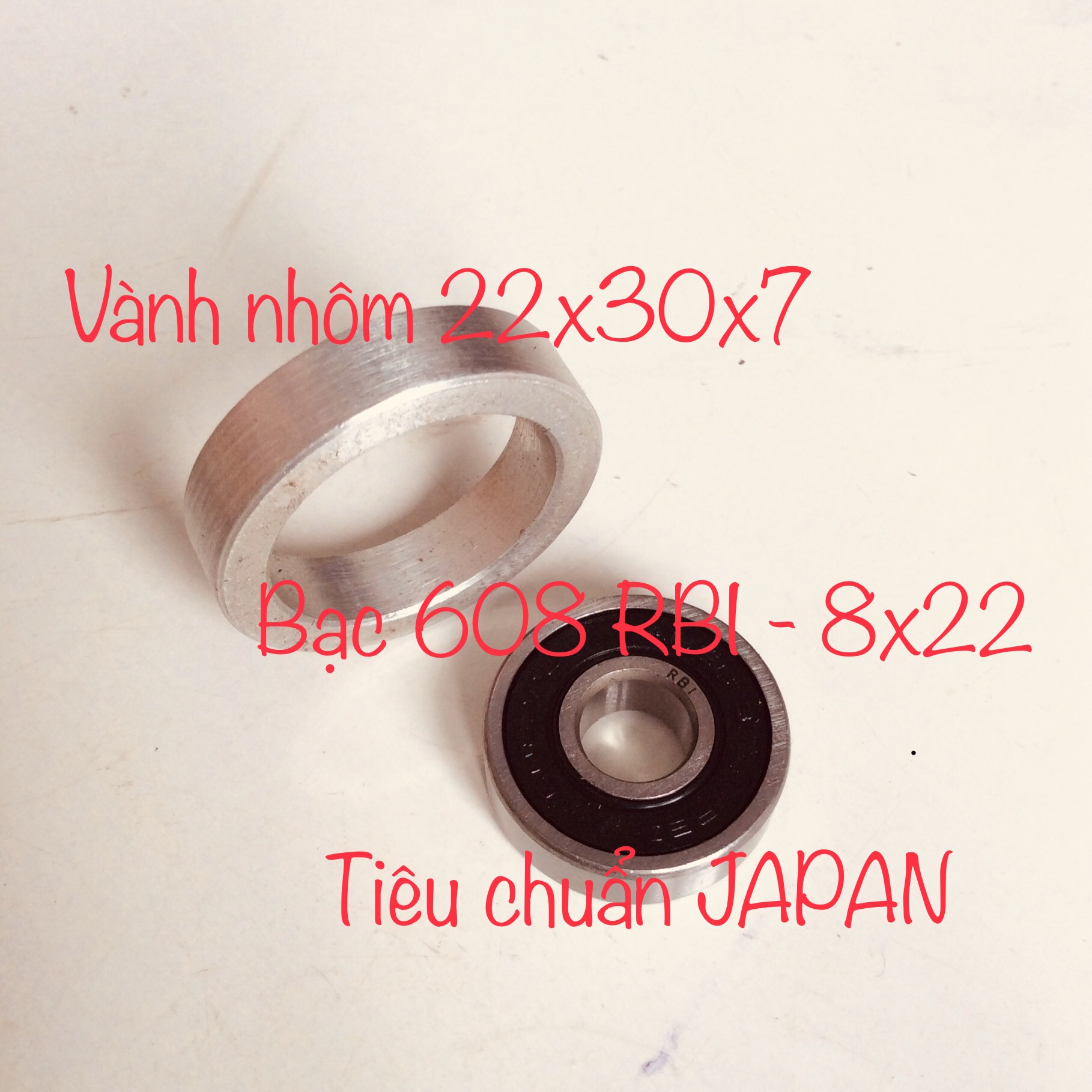 1 vòng nhôm và 1 bạc đạn 608 RBI dùng để chế quạt từ bạc thau sang bạc đạn