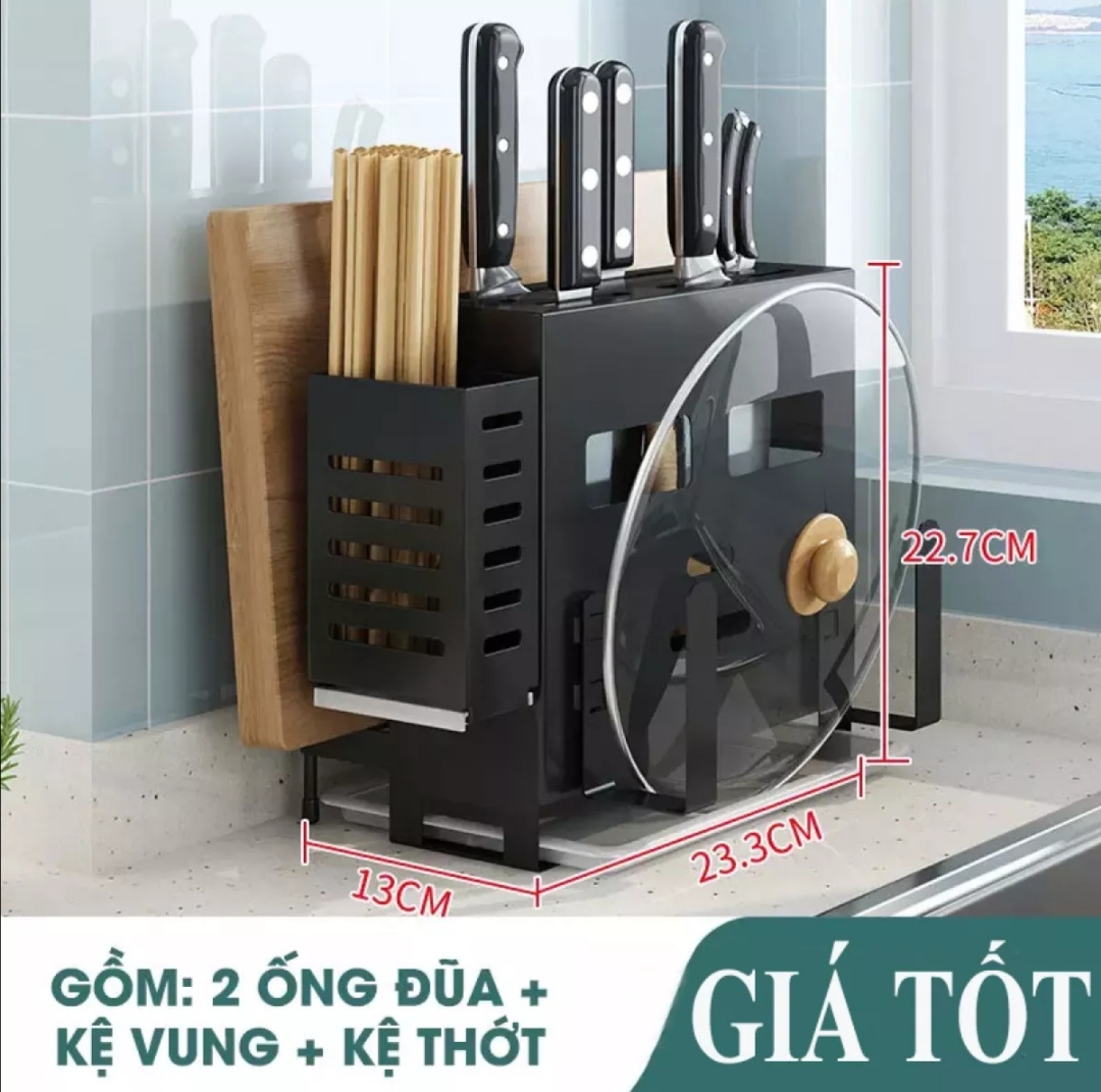Kệ đựng dao, thớt, đũa, thìa đa năng. Sắt sơn tĩnh điện chắc chắn. Kích thước: 22,7 x 23,3 x 13cm. Có khay đựng nước.