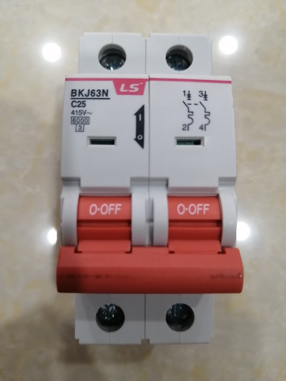 Cb tép ls chính hãng bkj63n 2p 25a 6ka, bảo vệ quá tải và ngắn mạch