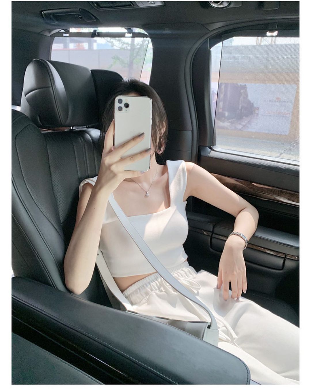 [HCM]Áo 2 dây bản to cổ Vuông siêu đẹp