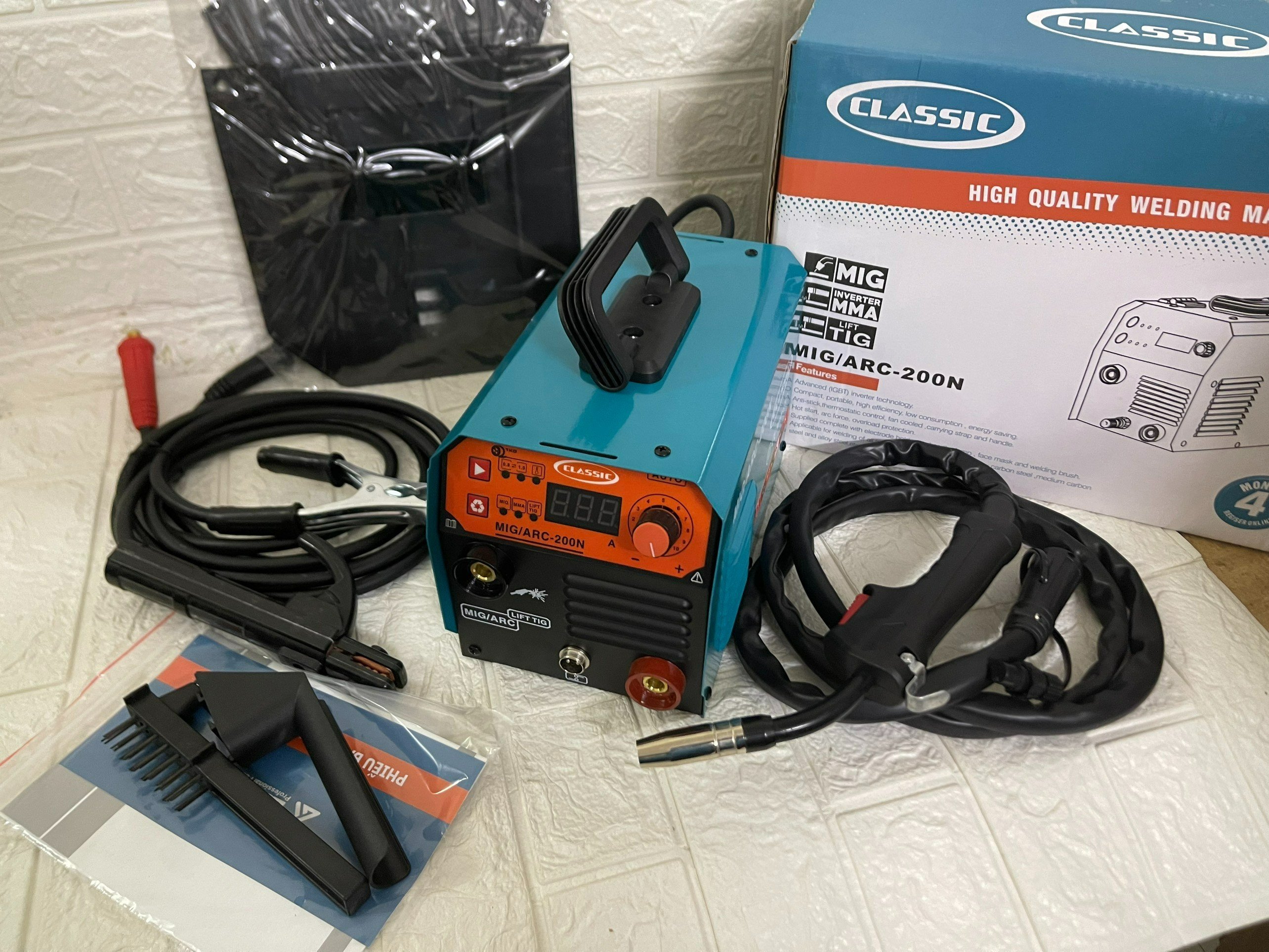 Máy hàn mig và que classic mig/arc - 200n - tặng kèm cuộn dây hàn, ke góc nam châm, 3 béc hàn - bảo hành 12 tháng