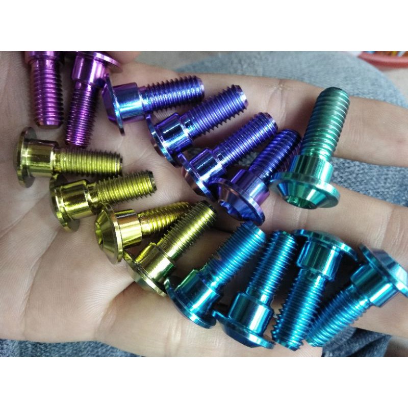 Ốc g5r titan lắp đĩa thắng