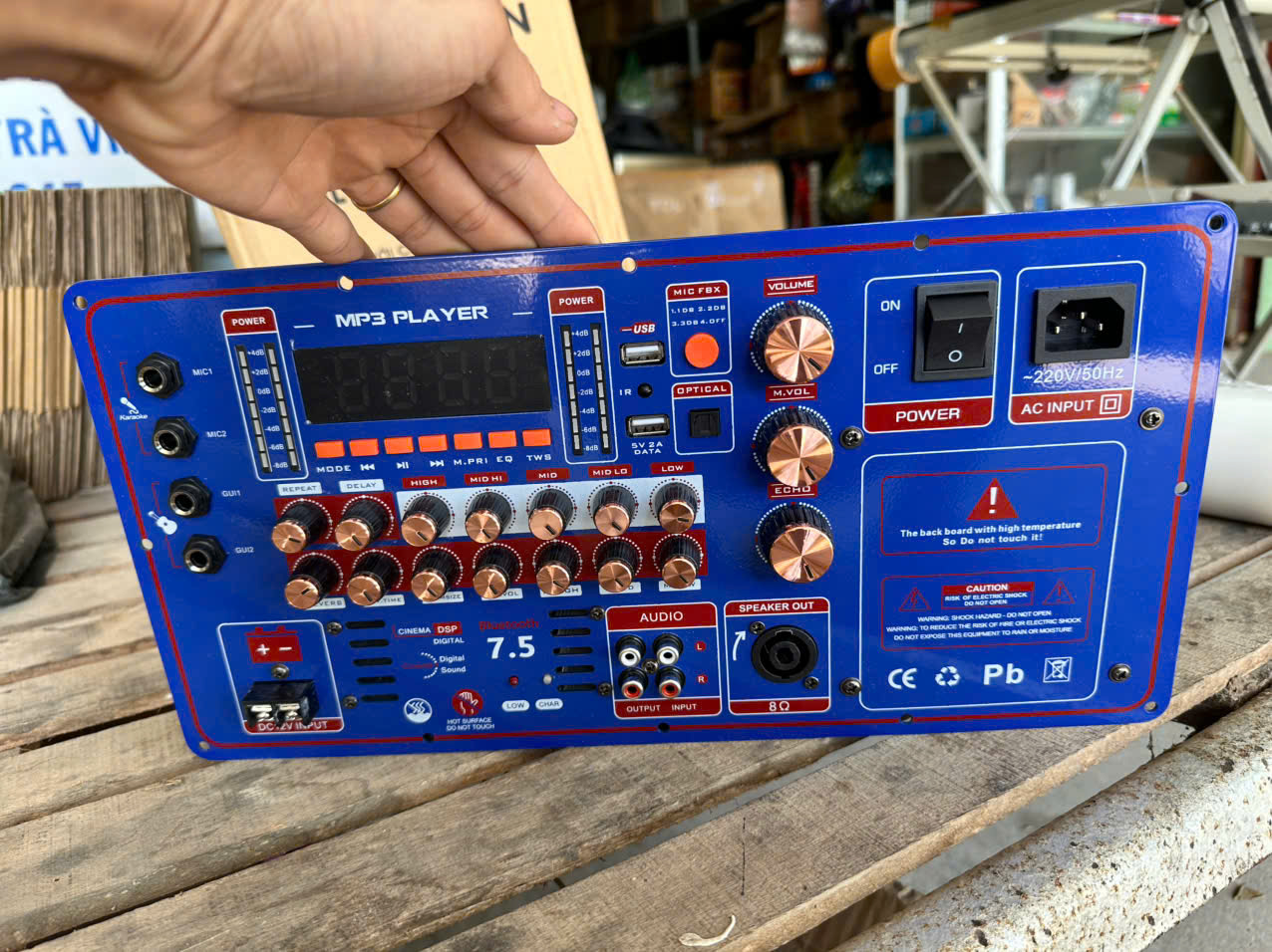 PRE LOA KÉO H-980 công suất suất, chống hú 3 cấp độ, echo reverb chuyên nghiệp!!!