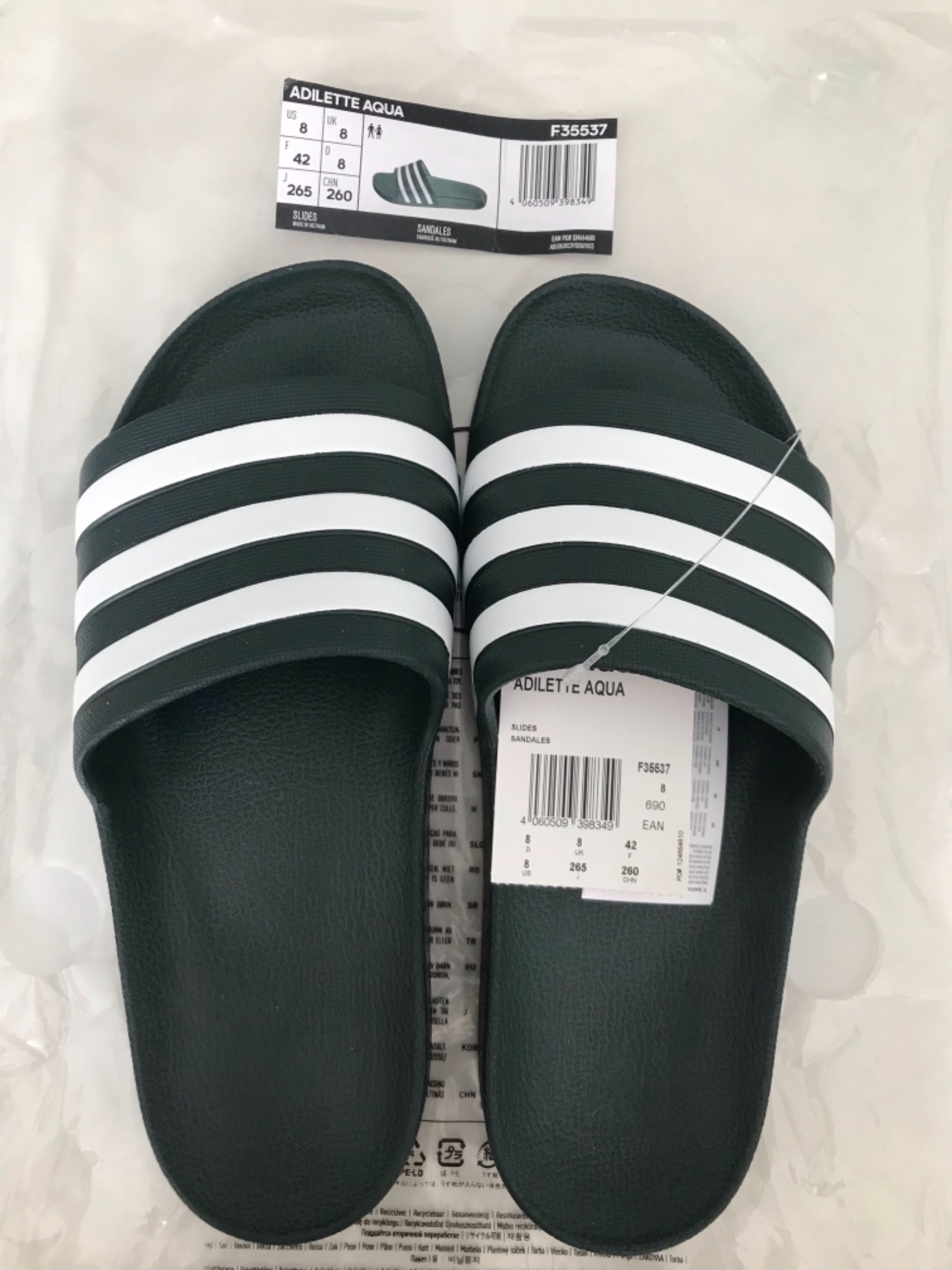 Dép adidas size 42 siêu khuyến mãi 575000vnd.