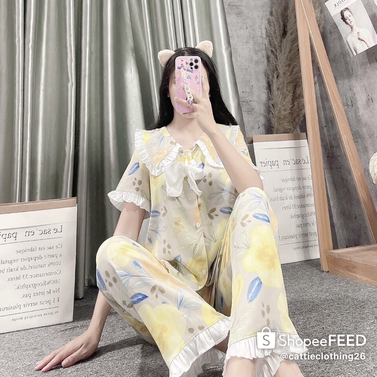 Bộ pijama cổ nhọn có nơ quần dài lụa mango họa tiết hoa mềm mịn cao cấp
