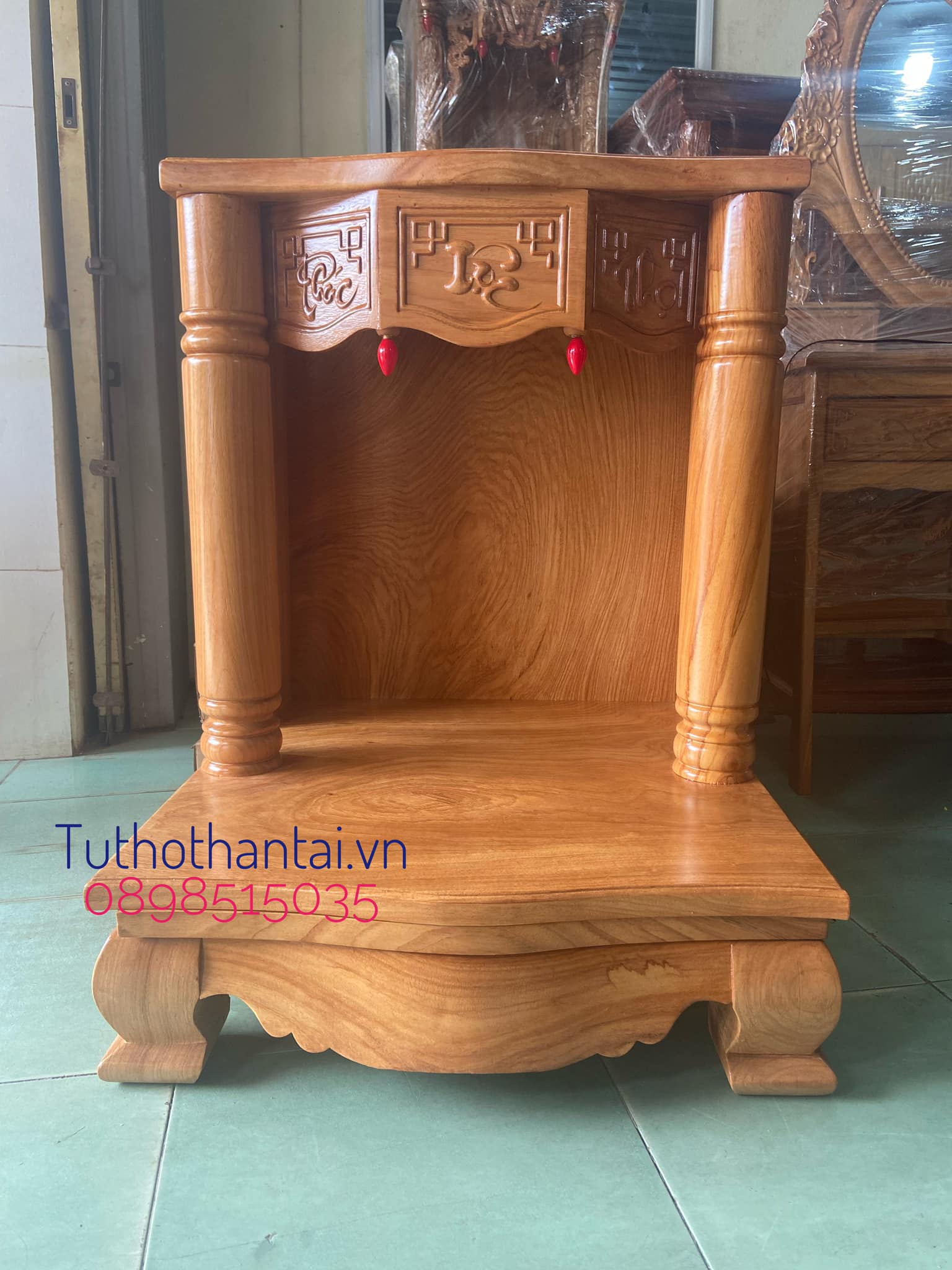 Bàn thờ thần tài ông địa gỗ gõ đỏ cột tròn trơn 68 x 68 x 98cm