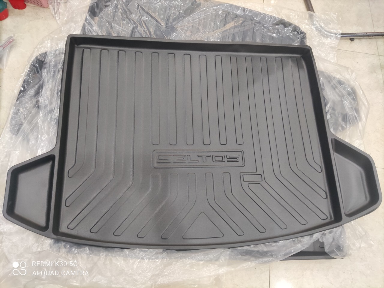 Lót Cốp Nhựa Xe Kia Seltos 2020 2021 2022 Chất Liệu Nhựa Dẻo Cao Cấp Chống Thấm Nước, Không Mùi, Có Độ Bền Cao, Dễ Dàng Vệ Sinh Lau Rửa