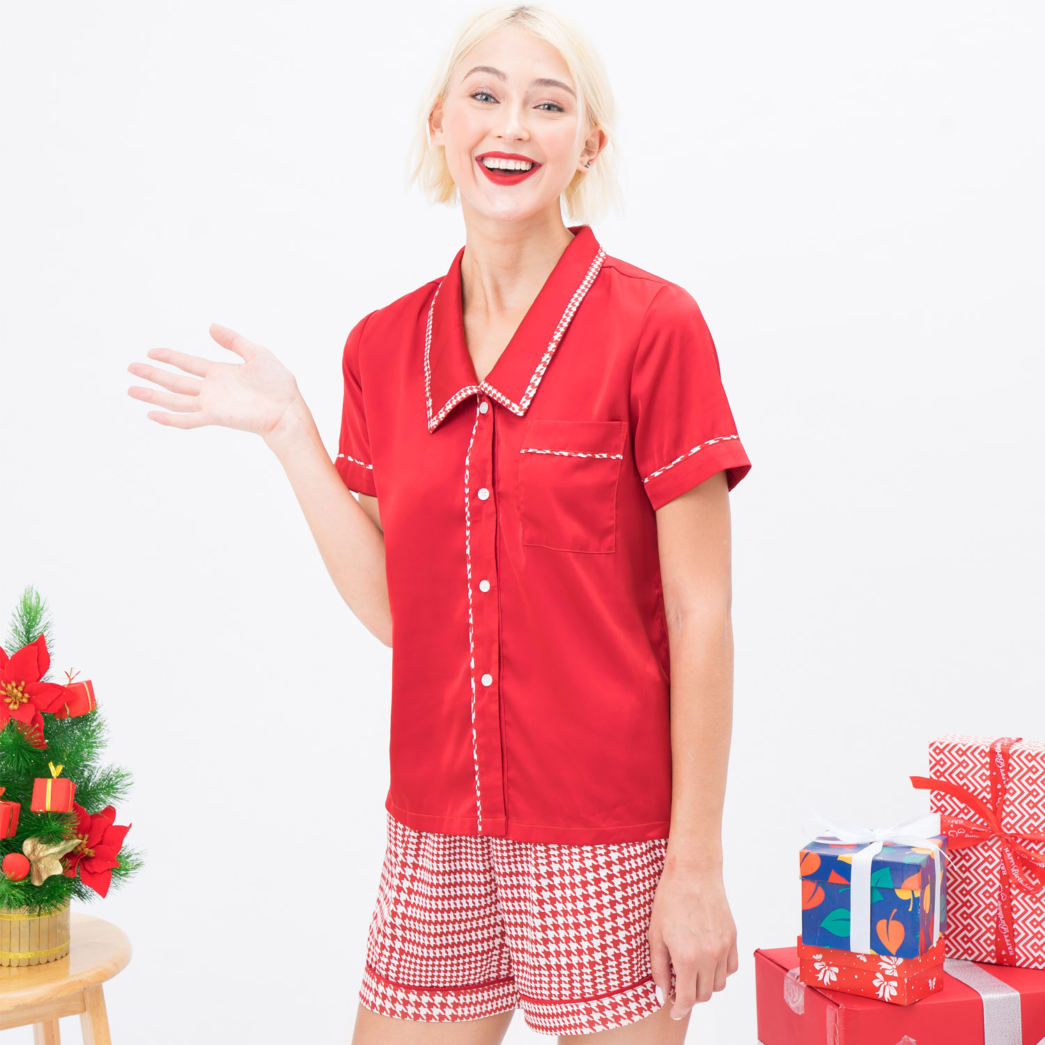 Peachie bộ đồ ngủ pijama nữ ngắn - lụa satin - áo đỏ quần caro đỏ n218