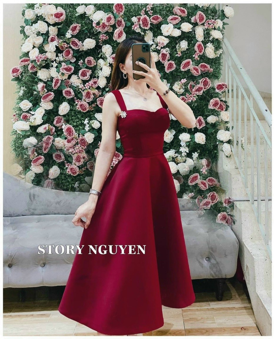 Đầm đỏ 2 dây có mút ngực bao chất đẹp