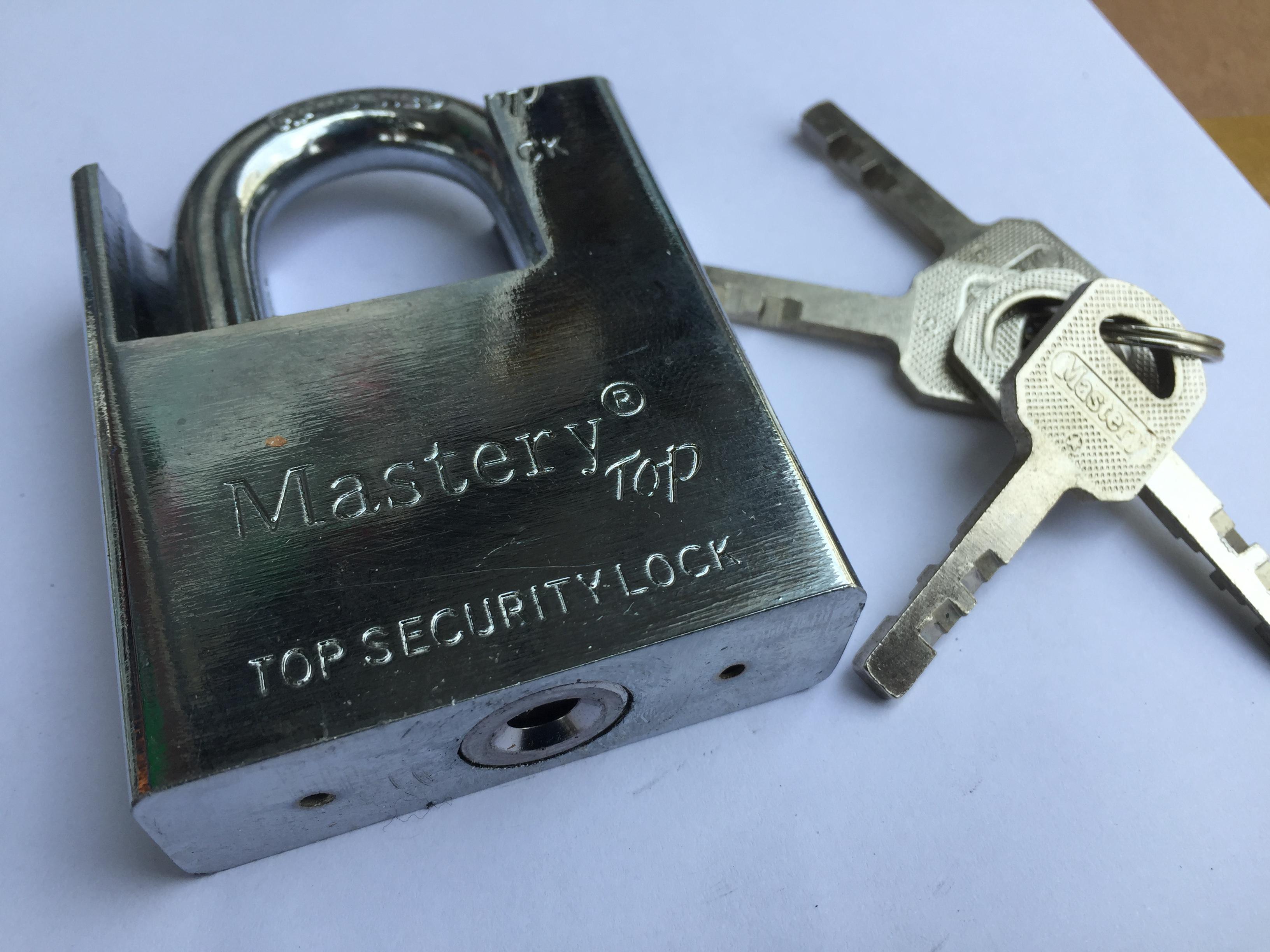 Khóa cửa chống cắt Mastery cầu 10