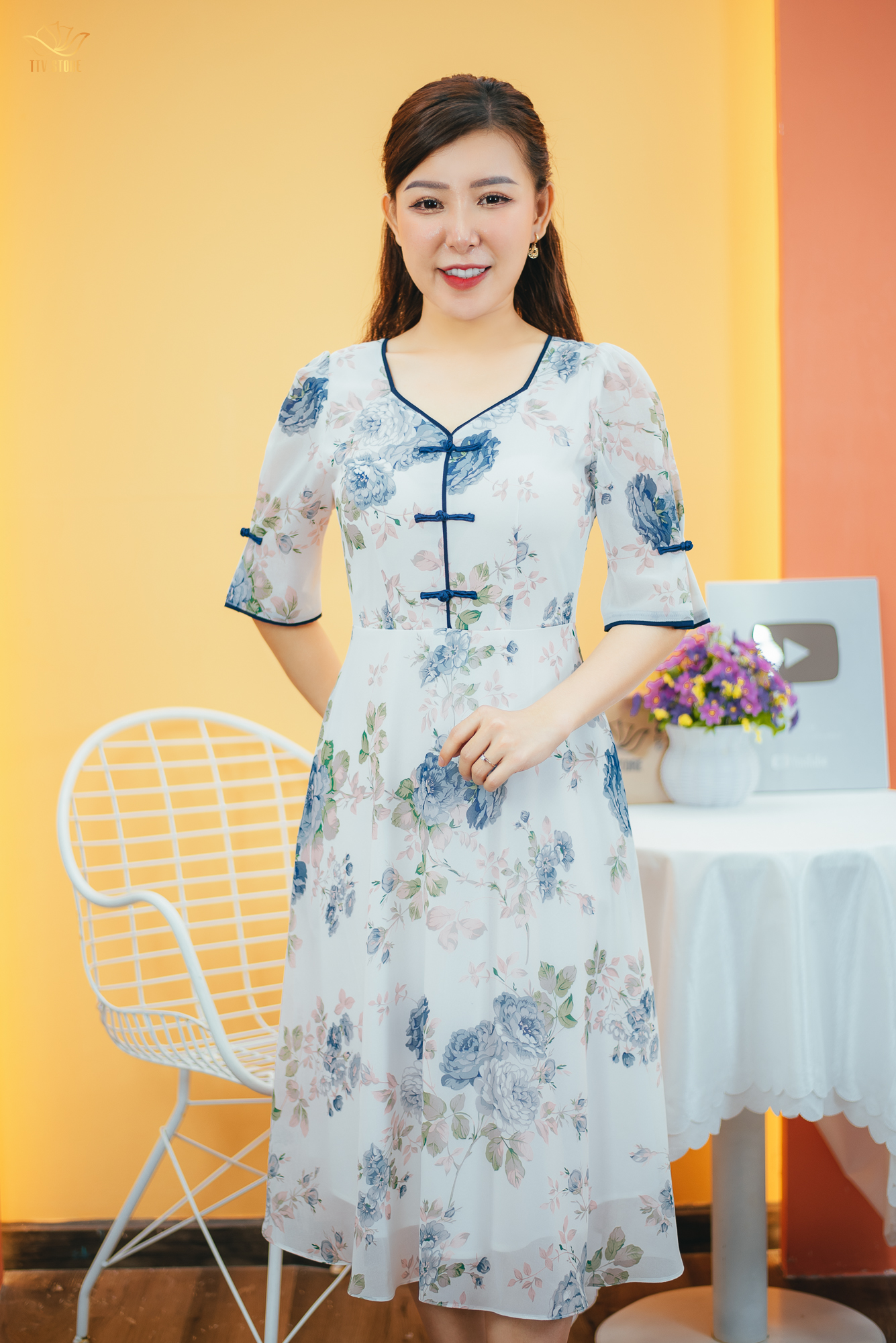 Đầm xòe - cổ vuông tim nút thắt tàu tay lỡ - cd - trắng hoa - ttv1549