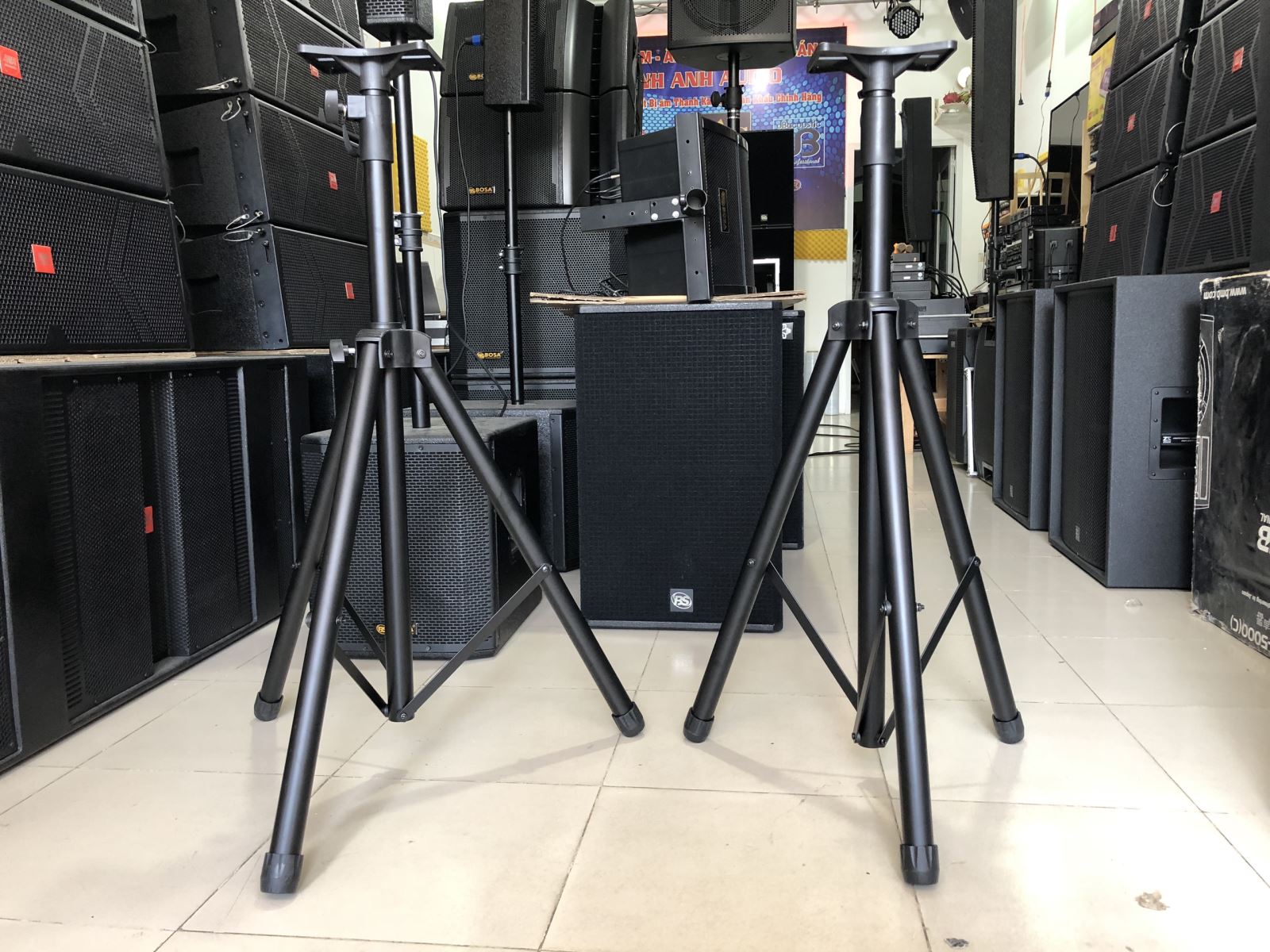 BỘ 2 CHÂN LOA SÂN KHẤU SK-602B