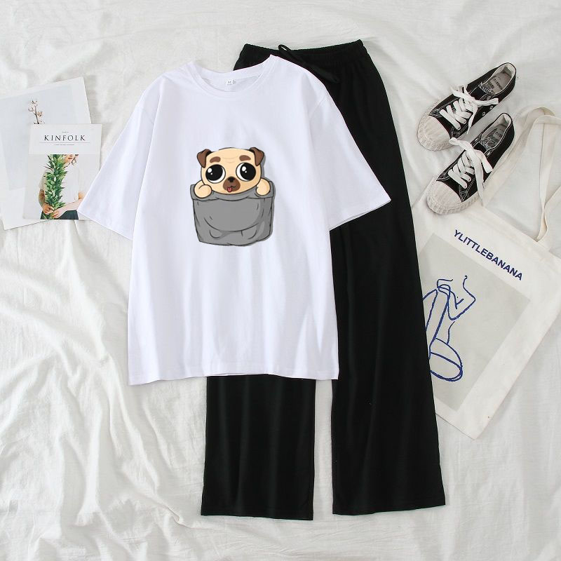 [HAN HAN SHOP 110] Sét Bộ Đồ Quần Áo Nữ Mùa Hè Mặc Đi Chơi Dạo Phố Cá Tính, Mặc Ở Nhà Xinh Cute, Combo Áo Thun Phông Cotton Organic Ngắn Tay Cổ Tròn Mát Mịn In Cún Ngồi Túi Kèm Quần Thun & Cát Sạn