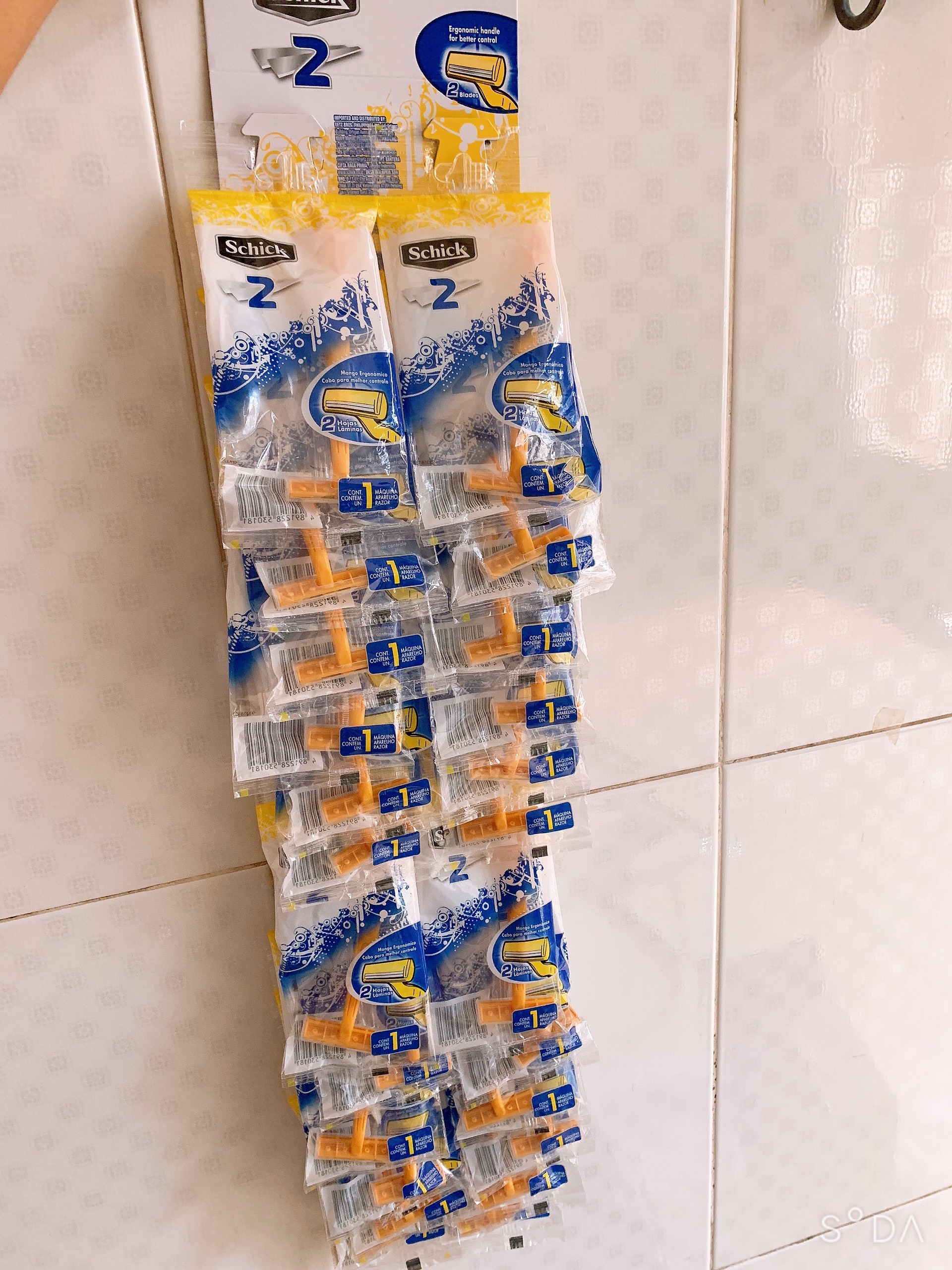Combo 24 cây dao cạo vàng Schicks dùng 1 lần