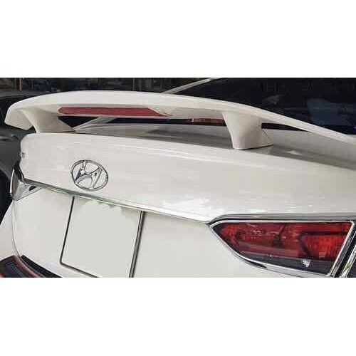 Đuôi gió xe Huyndai Accent BẢN MỘC chưa sơn loại có đèn