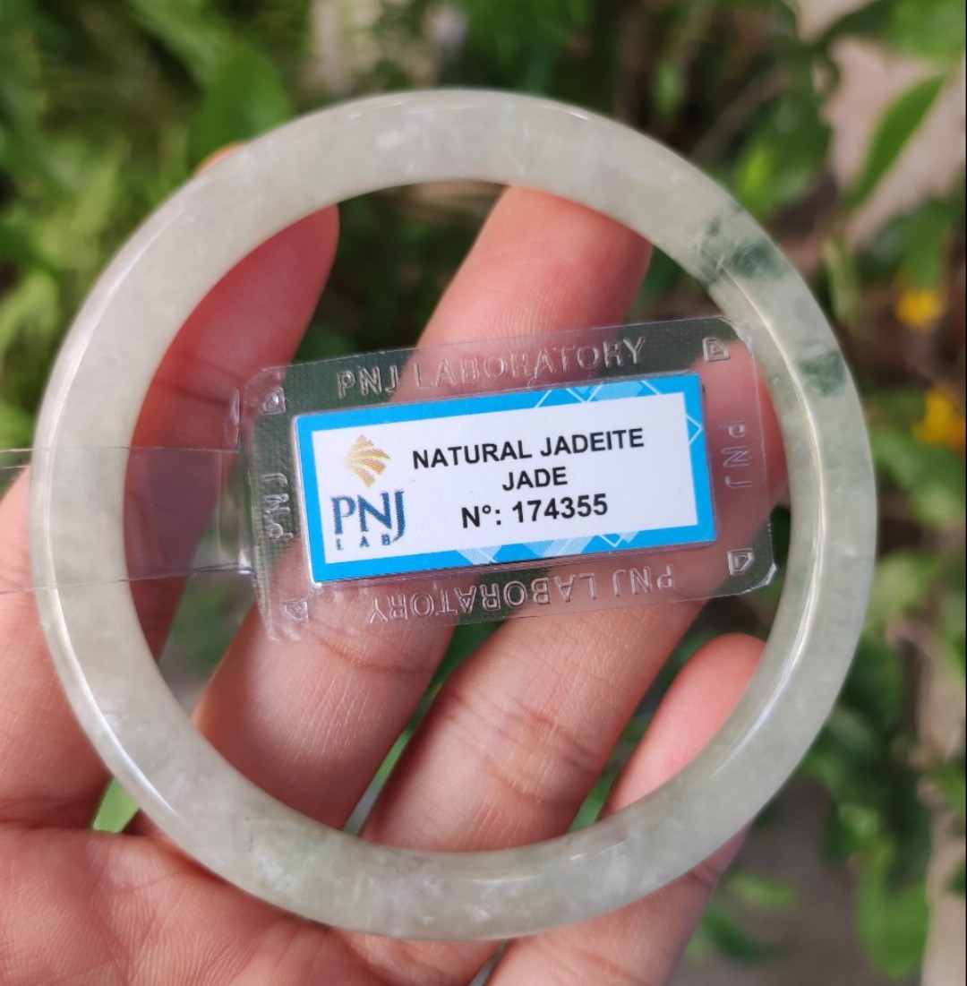 [HCM]Vòng cẩm thạch size 58mm, vân đá trong vắt tuyệt đẹp, đã kiểm định PNJ, ảnh thực tế từng vòng - xưởng buôn đá phong thủy Huỳnh Đào