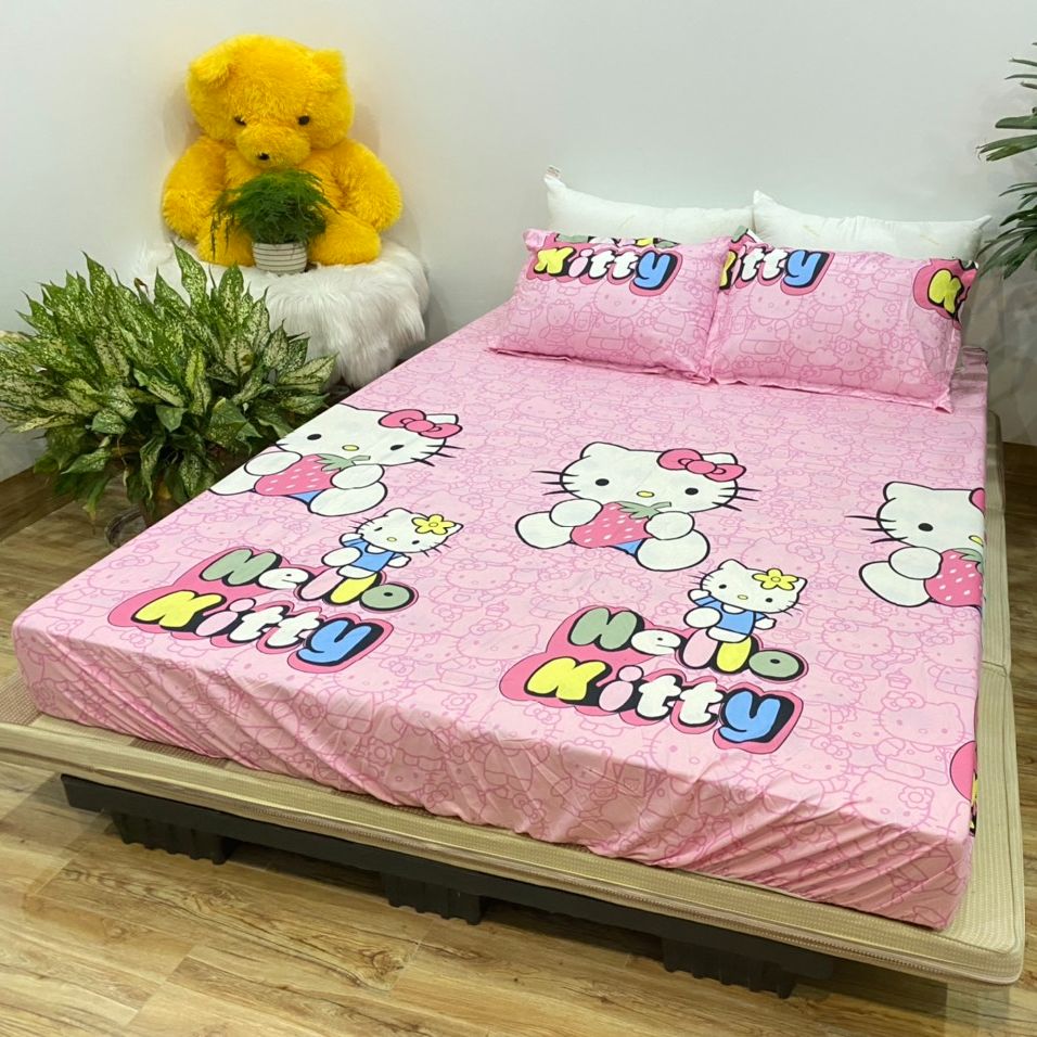 Bộ ga gối đẹp chất cotton poly Hàn Quốc cho trẻ em giá rẻ, họa tiết mèo Hello KITTY DÂU tây màu hồng cho bé gái