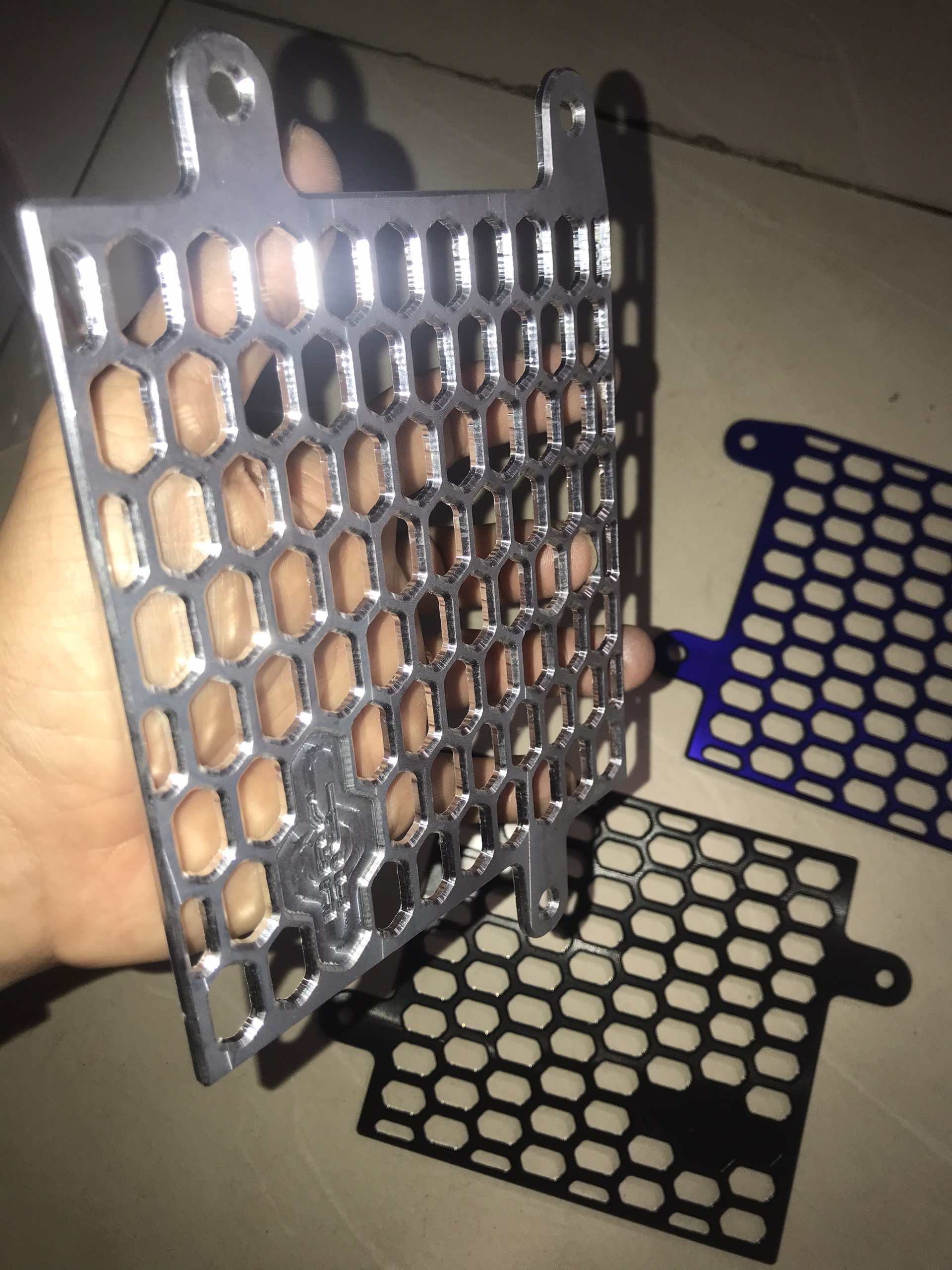 Két nước Vario ,Air Blade Click nhôm CNC kiểu HRC