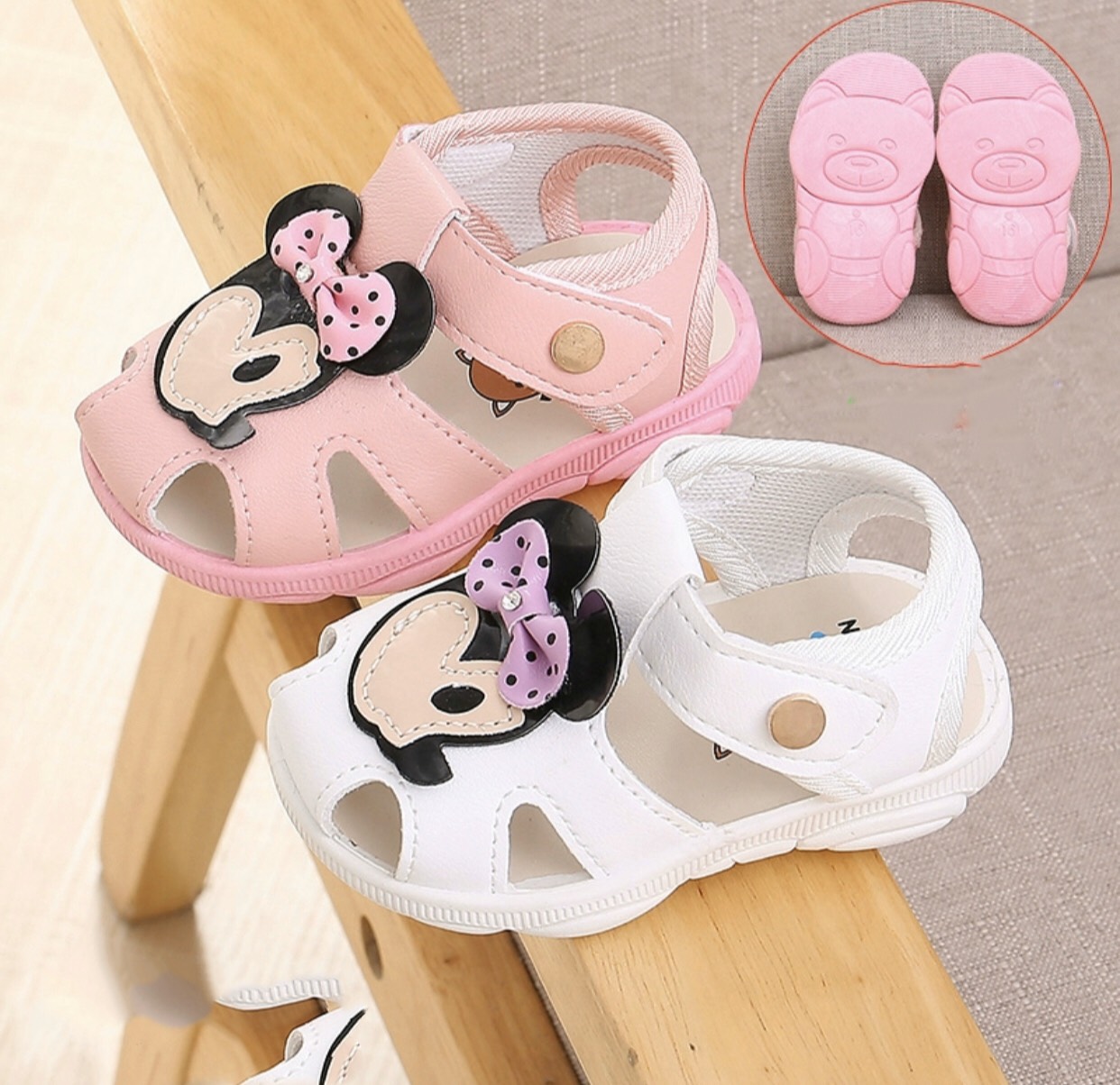 [Hoàn tiền 15%]SN5-Giày sandal tập đi cho bé gái đế gấu có kèn hình chuột micky siêu dễ thương - Kèm hình thật