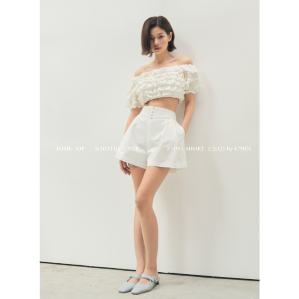 Set áo croptop bèo trễ vai Josie Top và quần short kiểu Emma Short