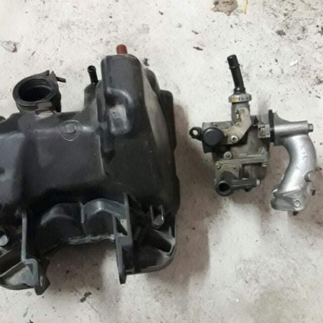 bộ bình xăng con rs hay ws rin rã xe còn nguyên xi.