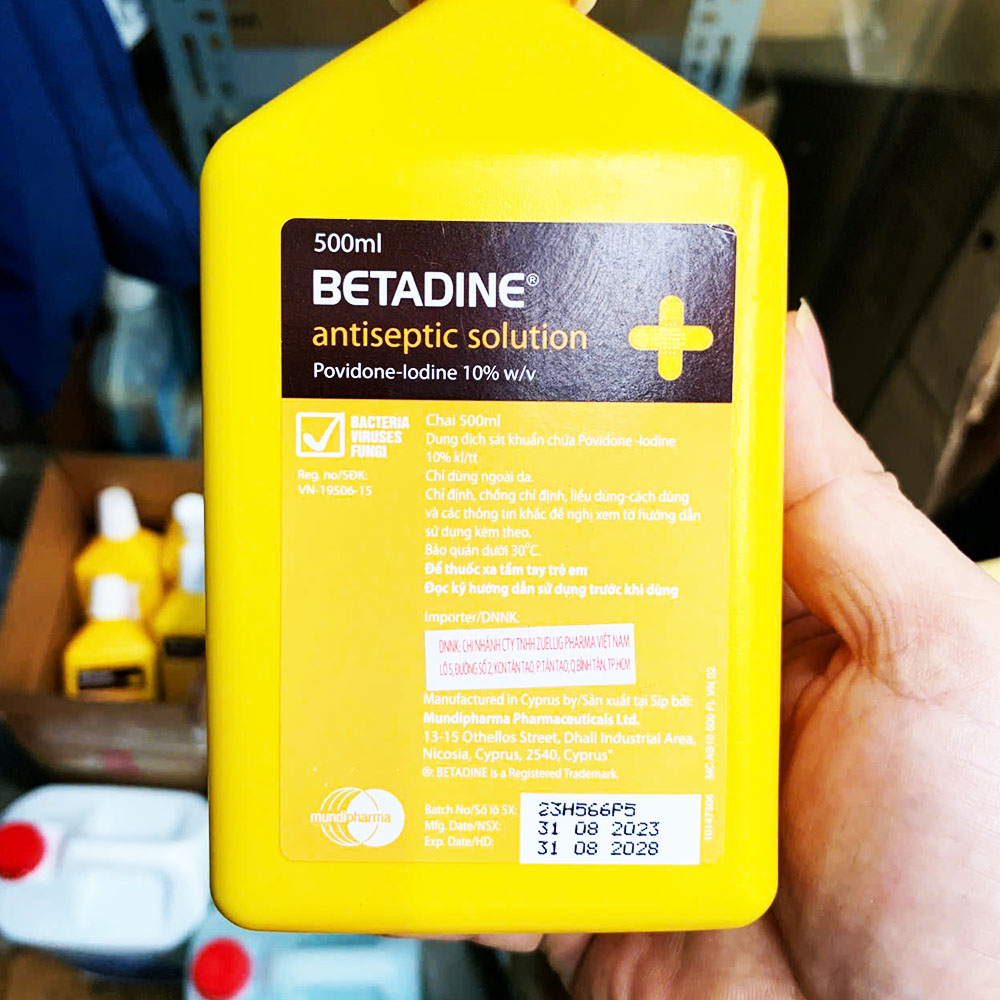 Dung dịch sát khuẩn Betadine 500ml - dung dịch sát khuẩn y tế BETADINE