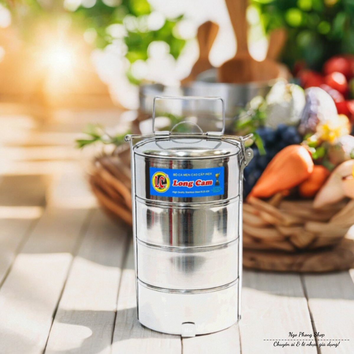 Gào mên 4 ngăn inox Long Cam. Hộp đựng cơm inox văn phòng có quai xách tiện lợi, độ bền cao.