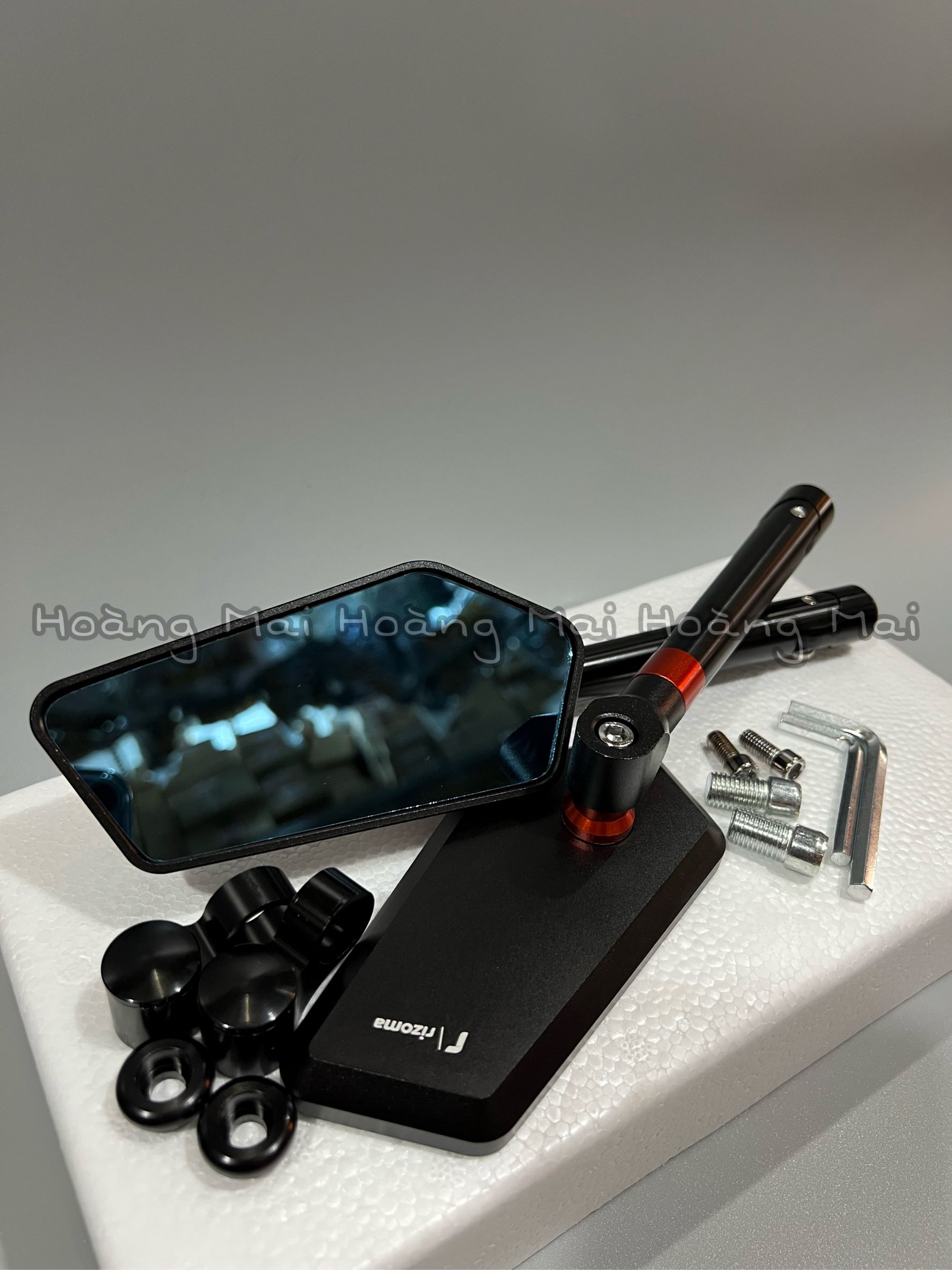 Gương, kiếng chiếu hậu Iphone xéo hiệu Rizoma chống chói hàng xịn cho các loại xe máy