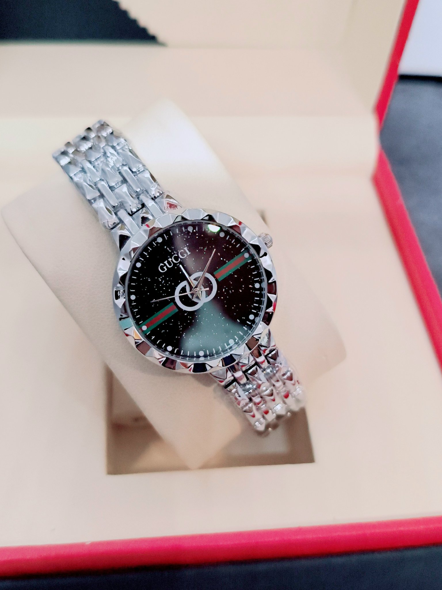 Đồng hồ nữ gucci cao cấp dây thép chống gỉ