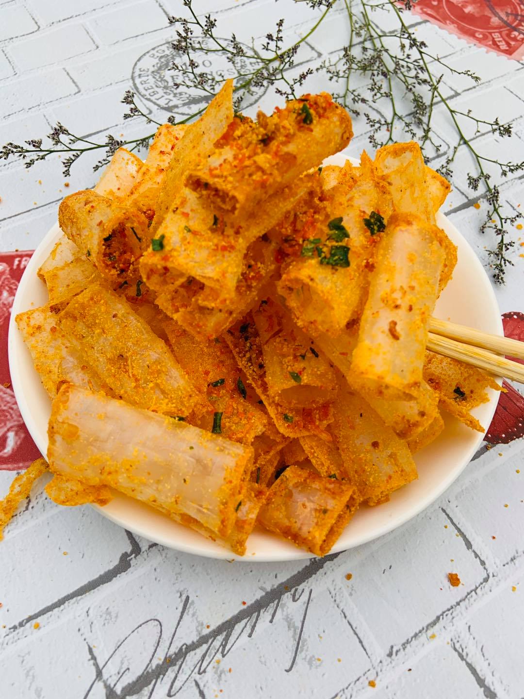 Bánh tráng ống trộn phô mai tép ngon