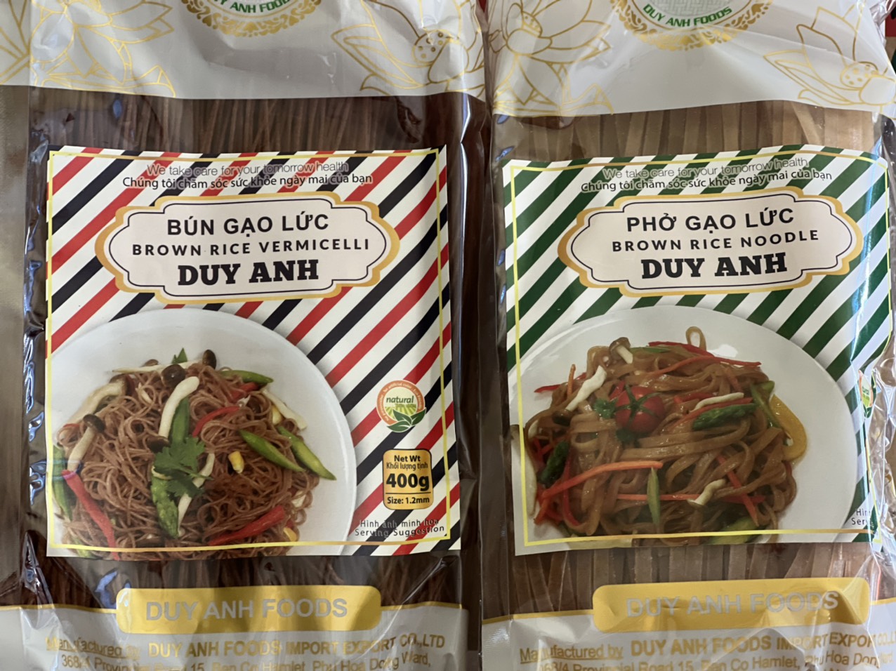 Combo gạo lức gồm 1 gói bún gạo lức 400g và 1 gói phở gạo lức 400g