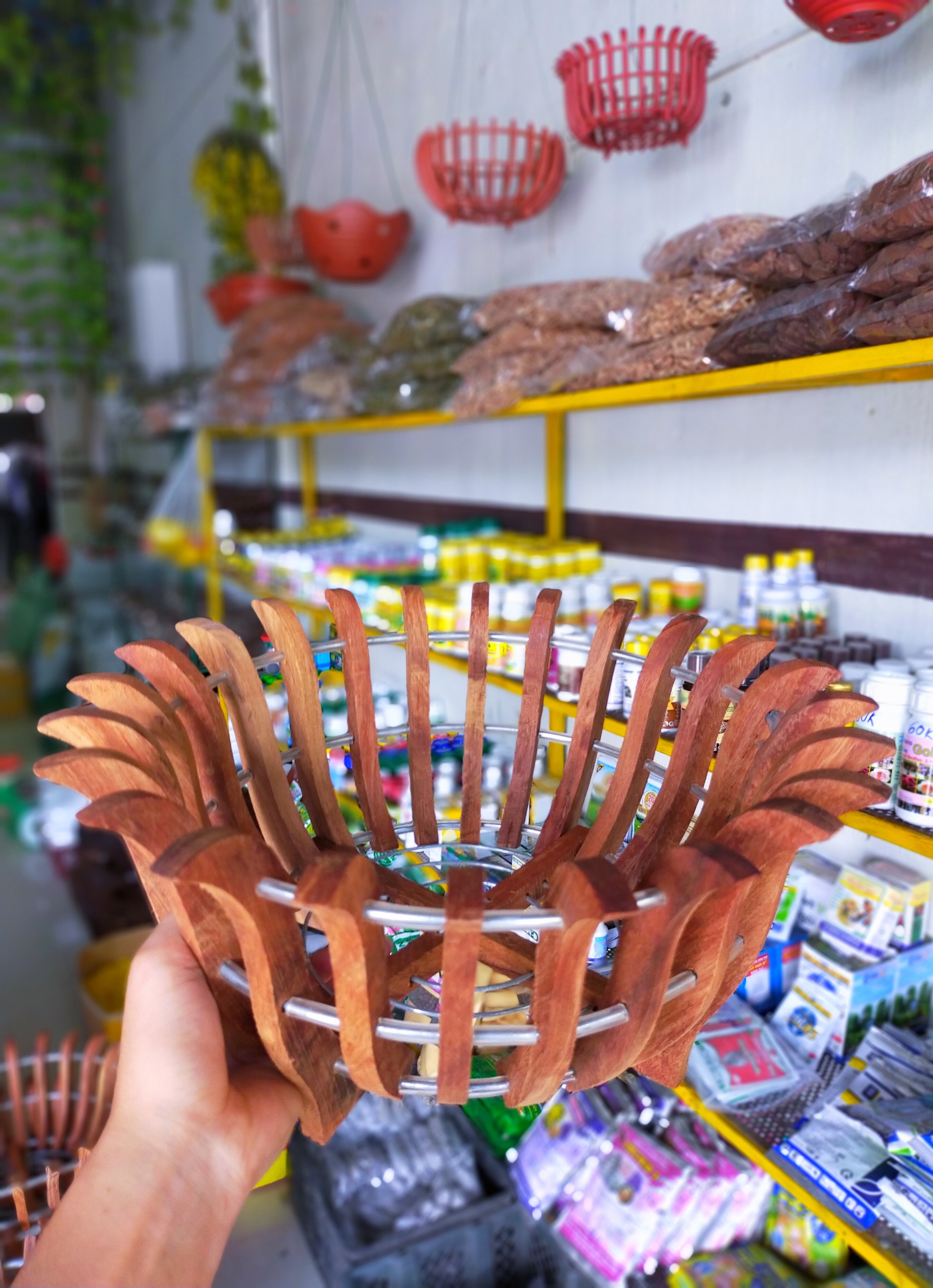 Chậu gỗ căm xe sen fi 30 - hàng kỹ loại 1 - chịu nước tốt - độ bền trên 10 năm