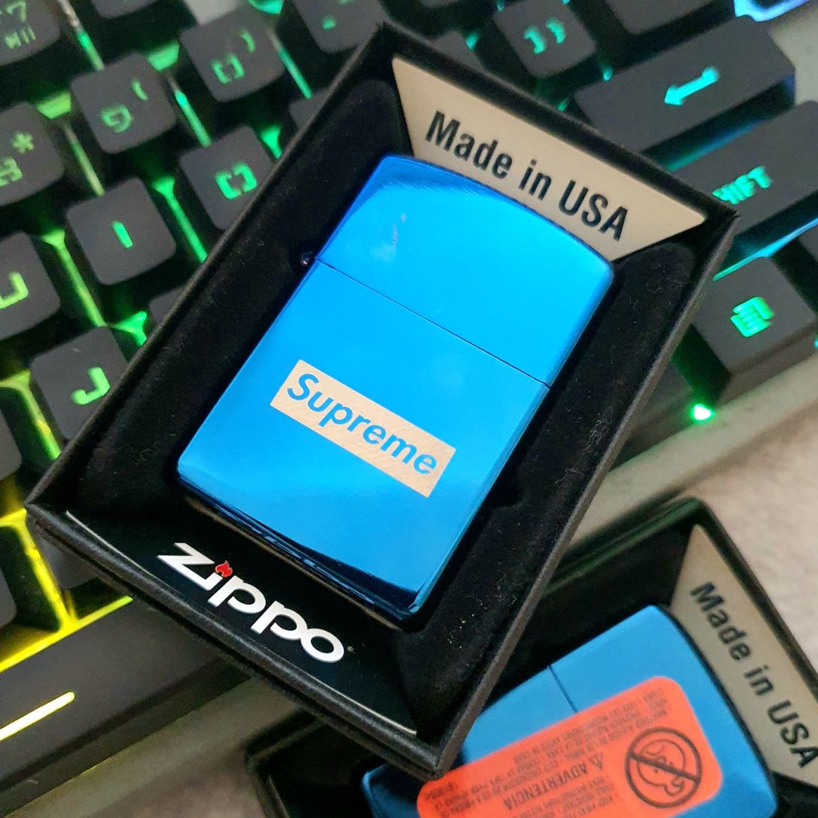 Bật Lửa Zippo Mạ Chrome Màu Xanh Khắc Logo Supreme ( Tặng Đá Bấc Xịn) Hộp Quẹt Thích Hợp Làm Quà Tặng