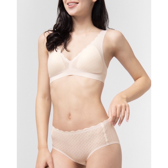Áo lót Triumph Sloggi zero Feel Lace Bralette AX