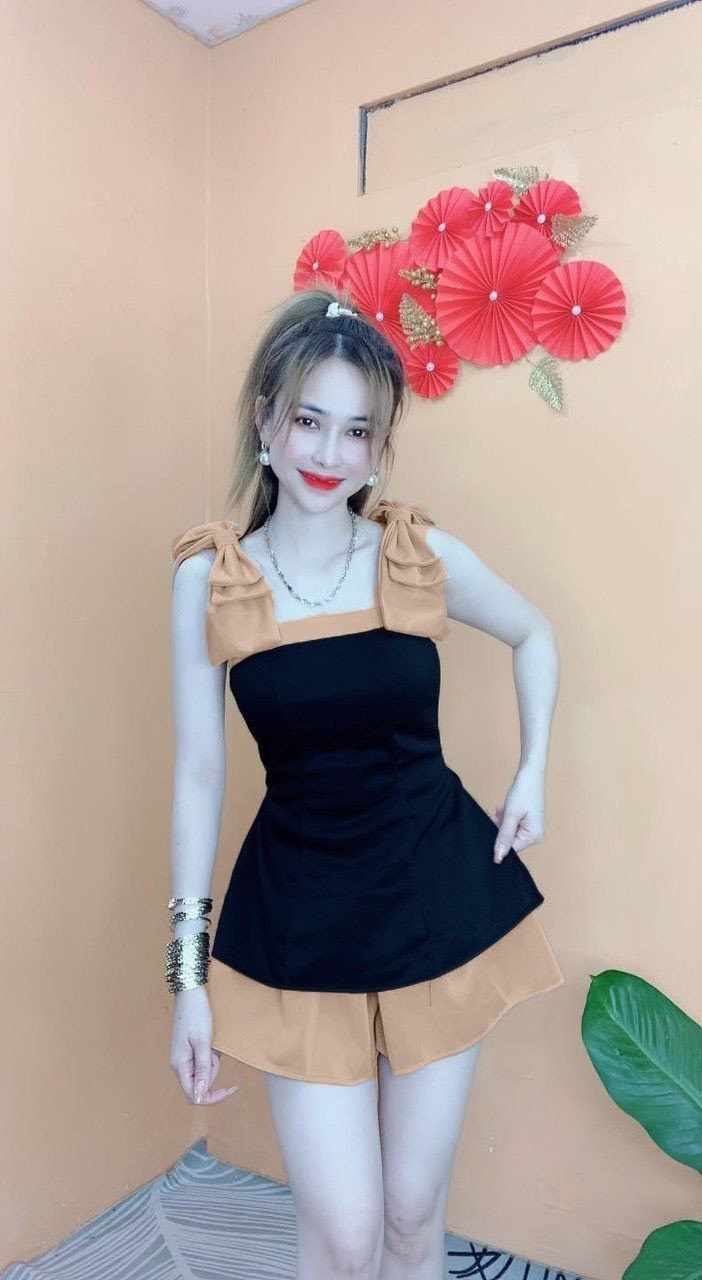 Sét bộ đùi váy, áo phối nơ xinh xẵn