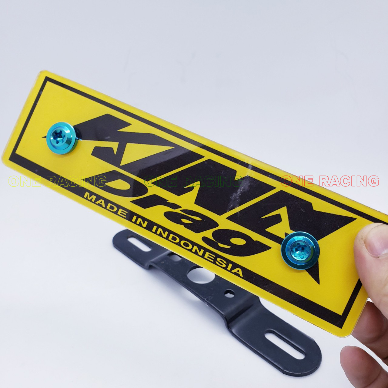 Bảng tên xe máy wave sirius exciter winner kiểu kingdrag thái và 2 ốc titan gr5 lục bảo cao cấp