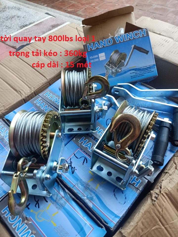 tời quay tay loại 1 , trọng tải kéo 360kg cáp to dài 15 mét