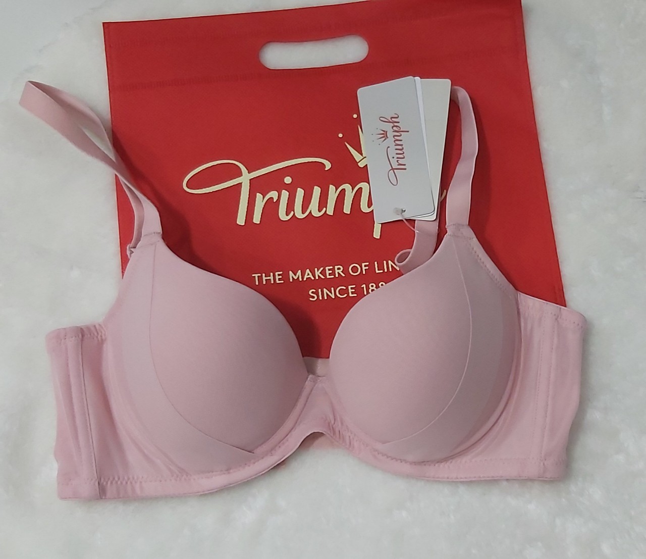 [HCM]Áo Lót Triumph D 416 WHP ( Mút Mỏng Có Gọng Bản Lưng To )