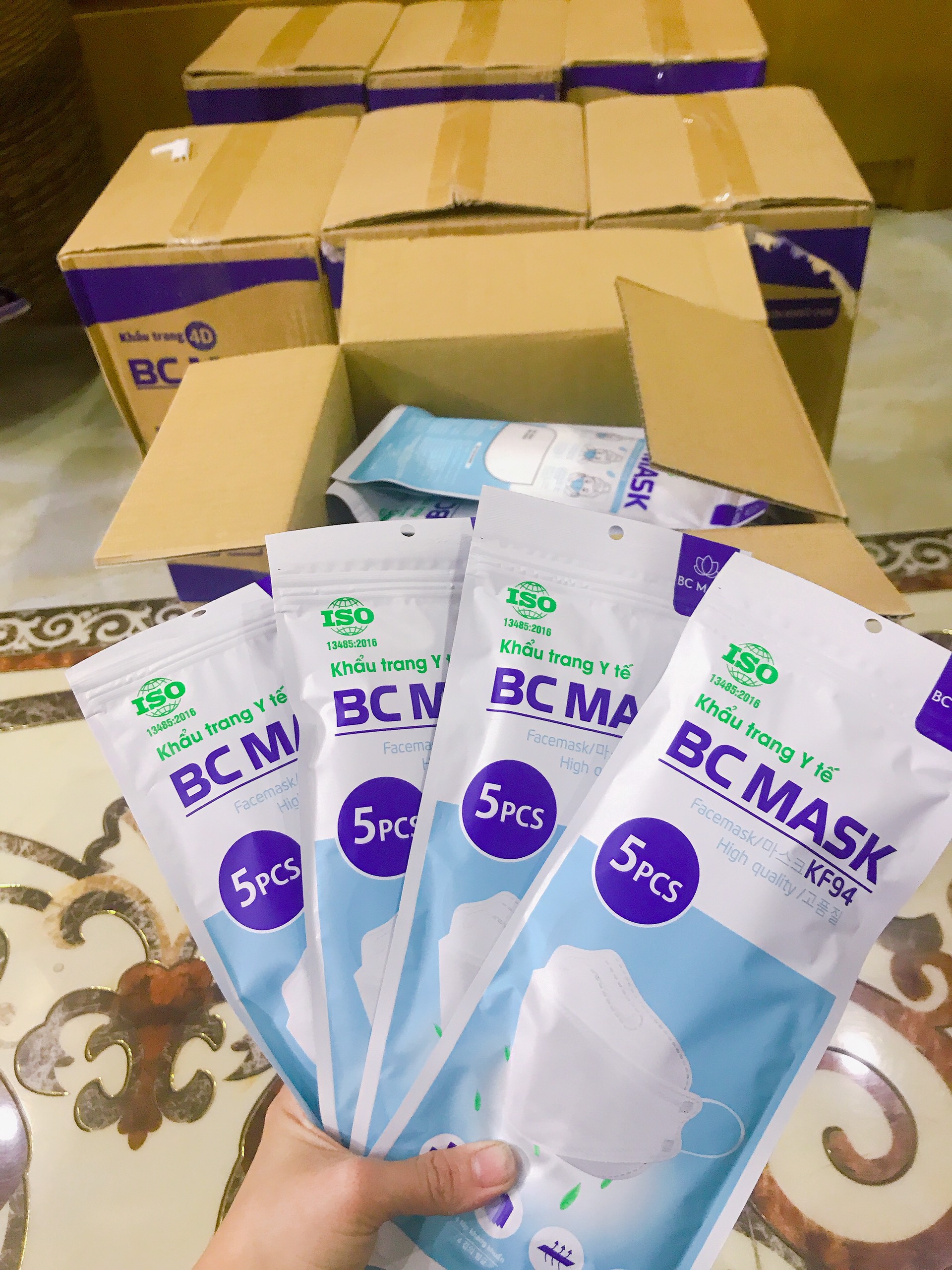 Set 5 chiếc khẩu trang 4 lớp kf94 bc mask