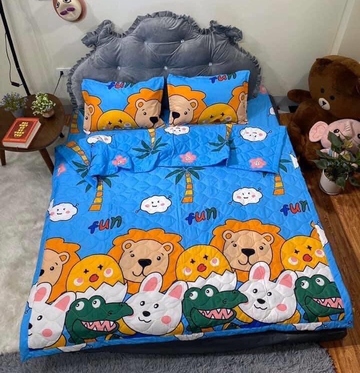 [ MIỄN PHÍ VẬN CHUYỂN ]-TRỌN BỘ CHĂN GA GỐI COMBO 5 MÓN - THÚ XANH (Set Bộ 5 món, 1 Ga chun bọc nệm (đệm) kích thước: 1m6*2m, 1m8x2m, 2 Vỏ gối nằm, 1 Chăn Hè chần bông, 1 Vỏ gối ôm.)