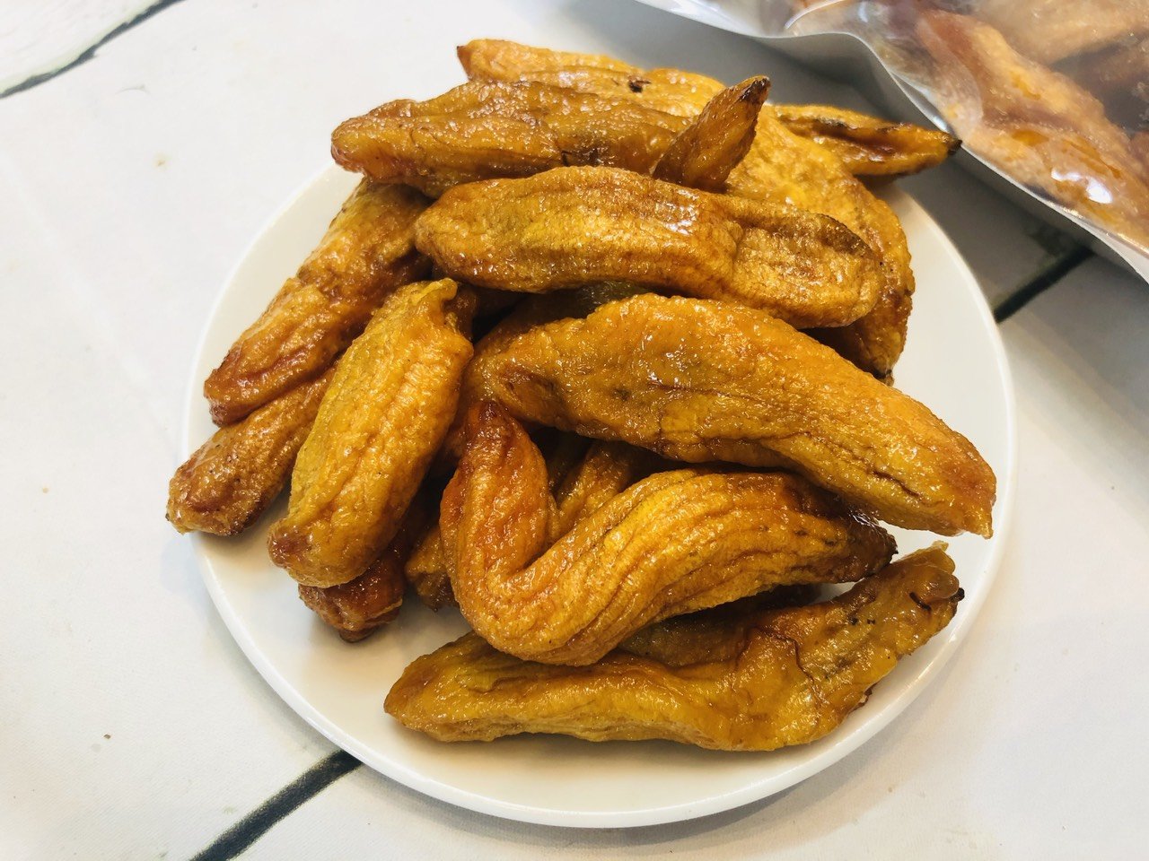 200g chuối sấy dẻo nguyên trái không vỏ - doanvat_hangduong