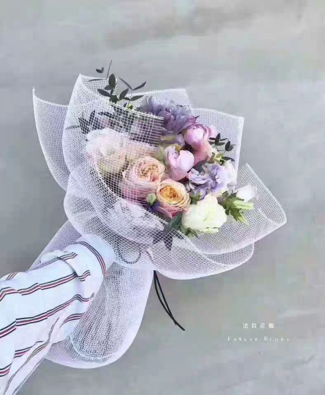 (Lẻ m) Lưới cứng gói hoa,lưới cứng trang trí bó hoa,bọc giỏ quà