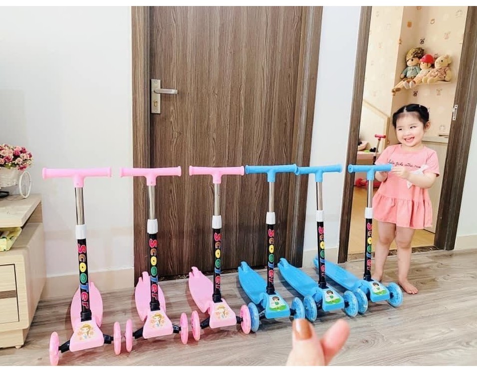 Xe trượt Scooter 3 bánh có bánh xe phát sáng cho bé