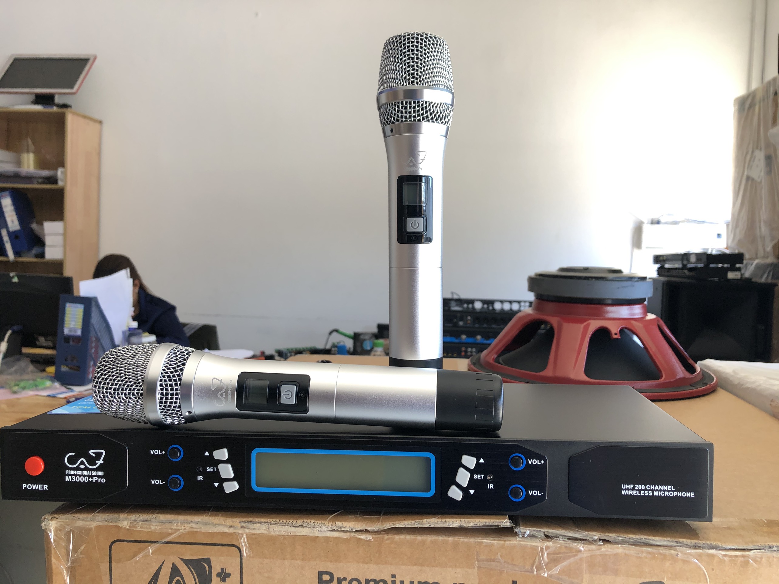 Mic M3000 không dây + đầu thu