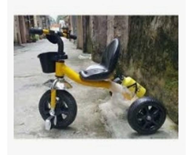 Xe đạp 3 bánh có bình nước cho bé màu vàng