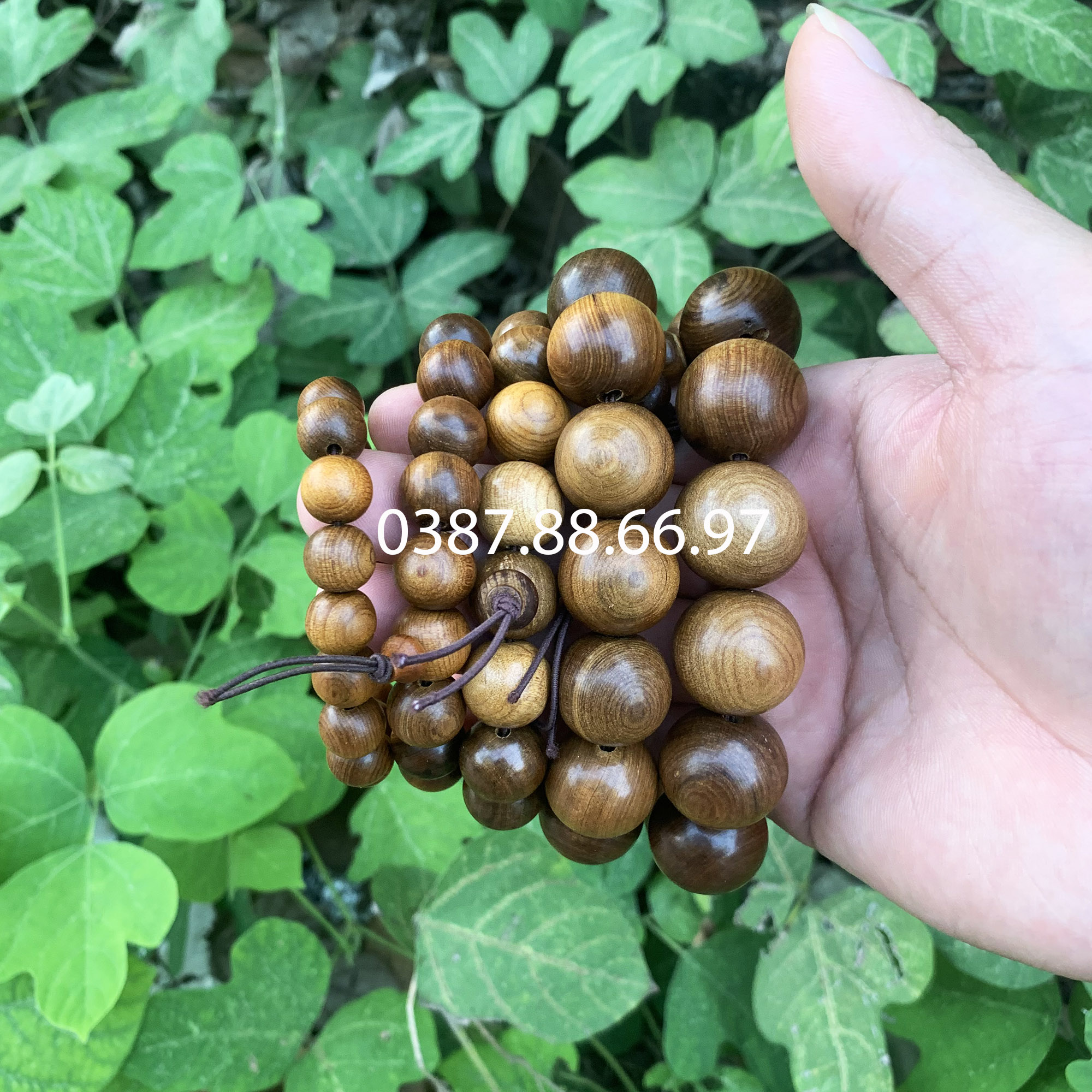 Vòng đeo tay hạt tròn 10 12 14 16 18 20ly gỗ bách xanh cực đẹp