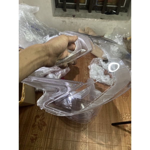 Kính pha đèn air blade đời đầu