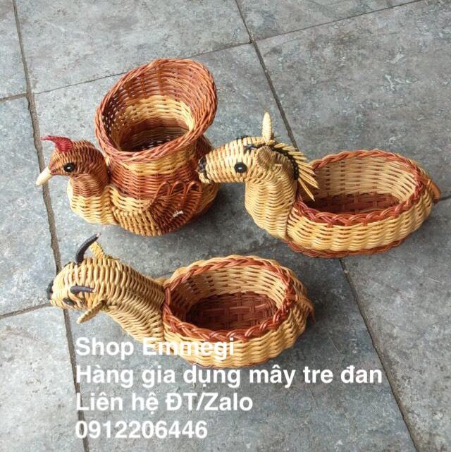 Giỏ mây đựng đồ hình con gà
